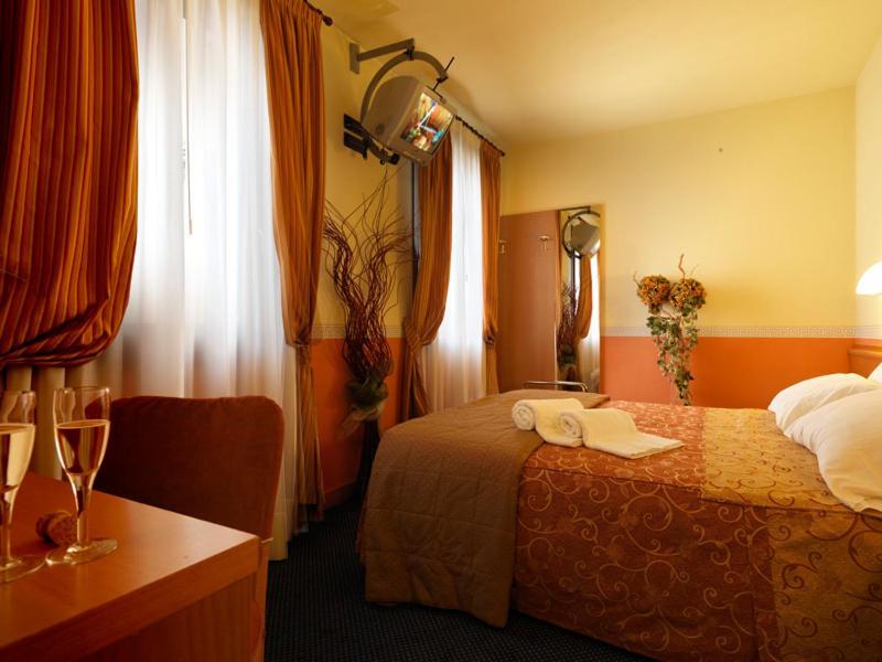 Hotel & Residence Roma Camposampiero Exterior photo
