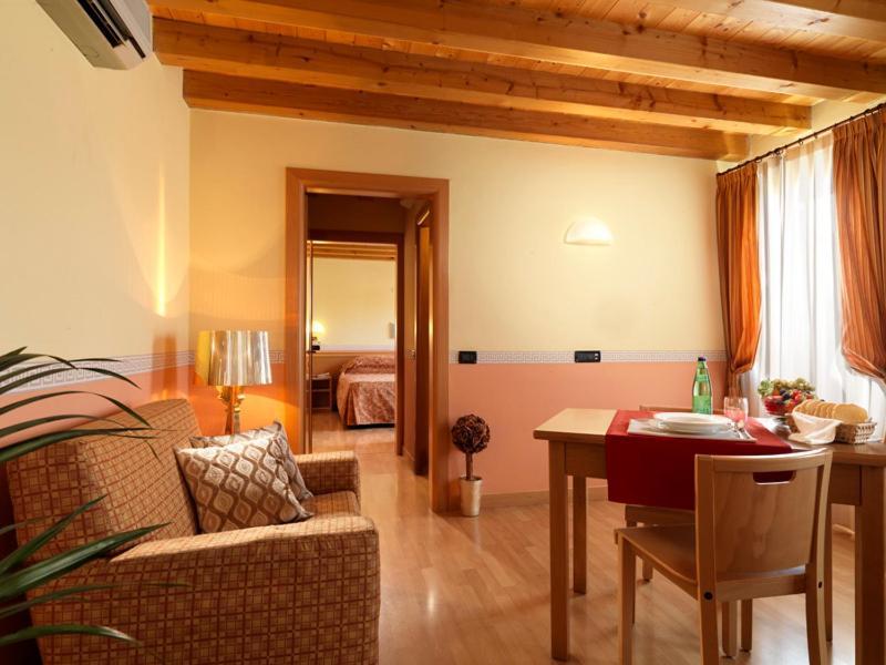 Hotel & Residence Roma Camposampiero Exterior photo